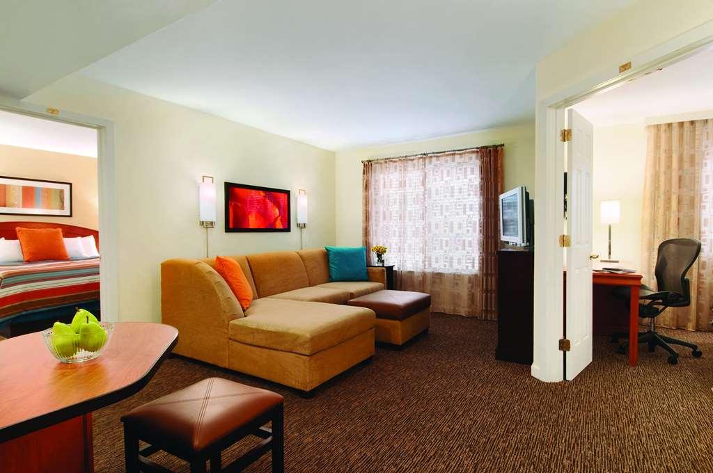 Hyatt House Boston Waltham Hotel Стая снимка