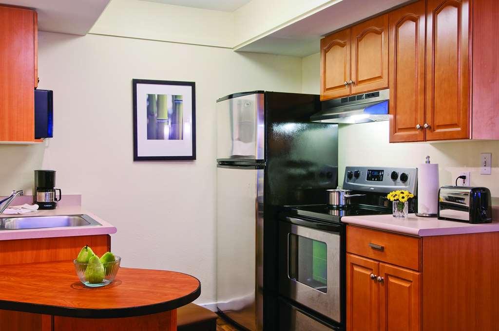 Hyatt House Boston Waltham Hotel Стая снимка