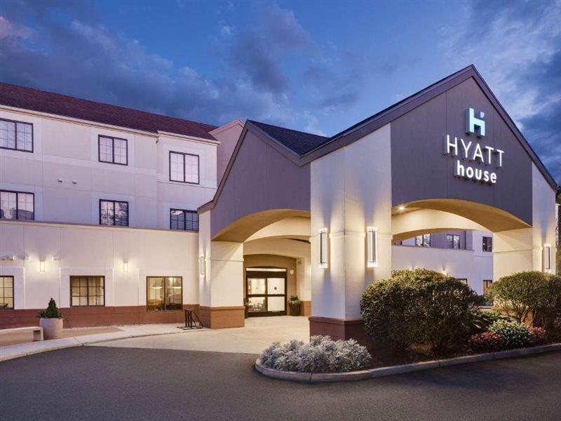 Hyatt House Boston Waltham Hotel Екстериор снимка