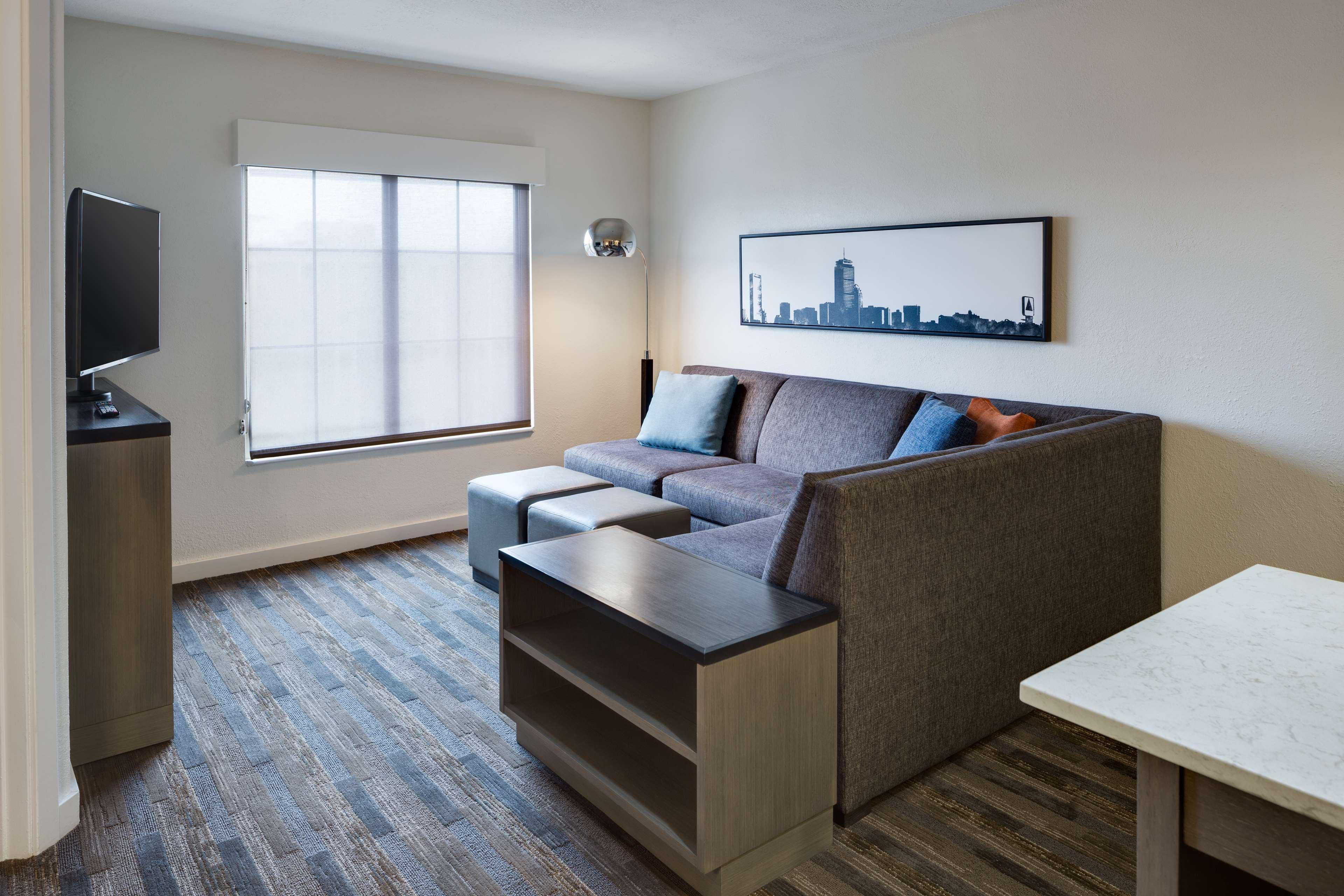 Hyatt House Boston Waltham Hotel Екстериор снимка