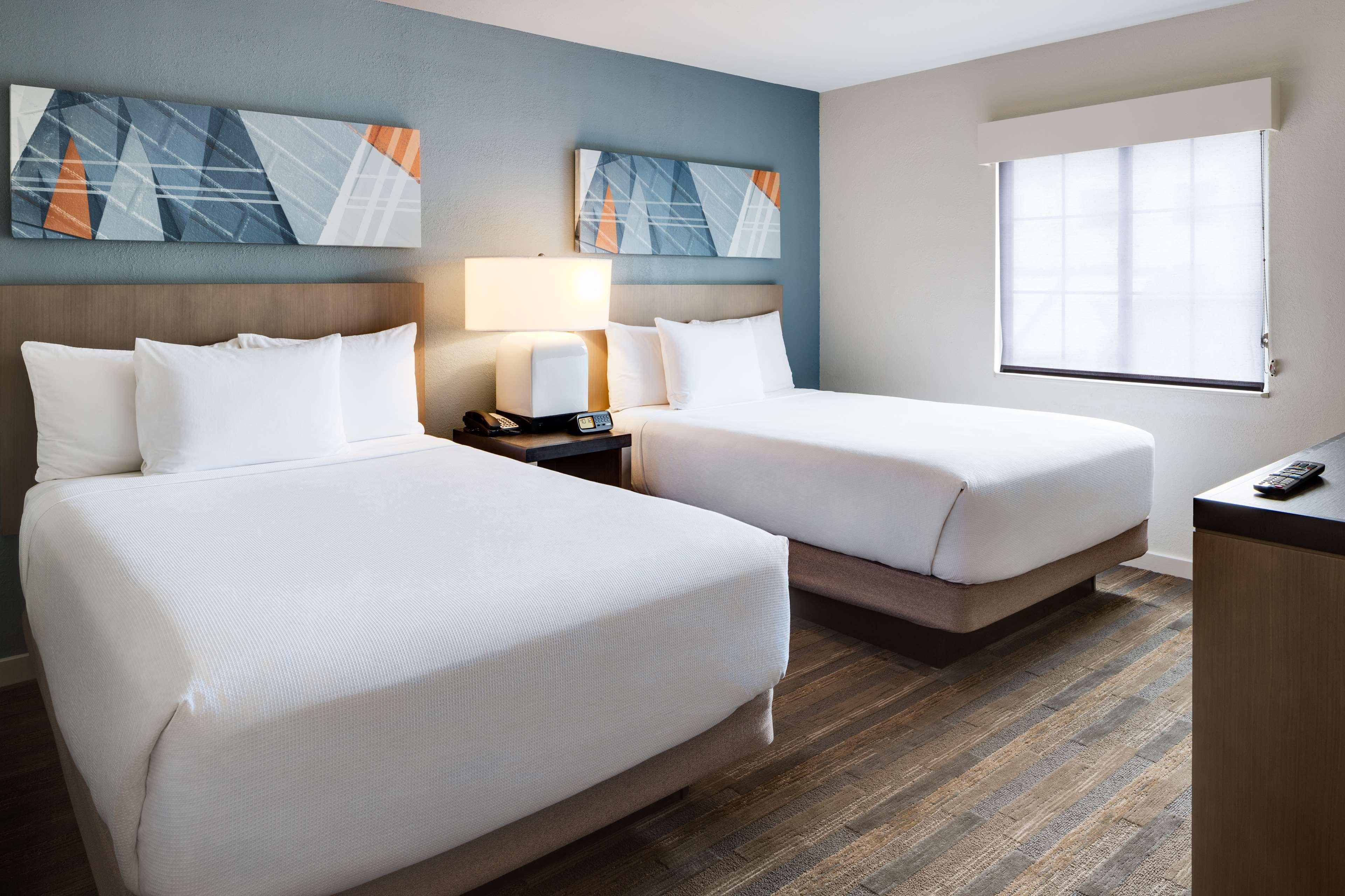 Hyatt House Boston Waltham Hotel Екстериор снимка