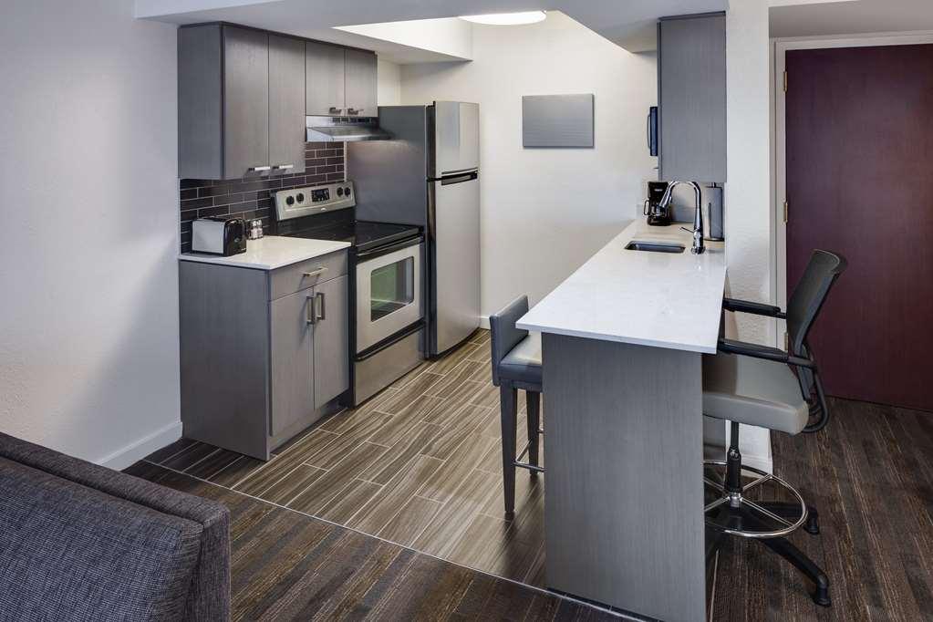 Hyatt House Boston Waltham Hotel Стая снимка